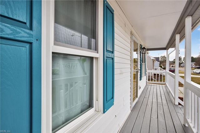 321 Belle Ridge CT, Chesapeake, VA 23322