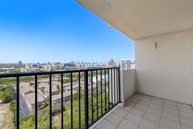 2780 NE 183rd Street 1911, Aventura, FL 33160