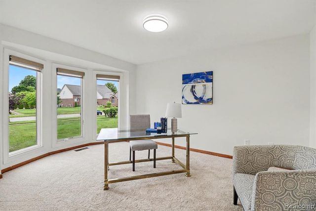 55206 Leonard Court, Shelby Twp, MI 48316