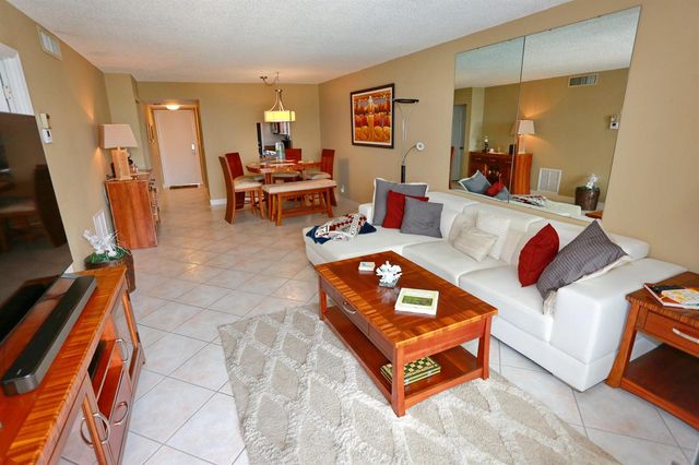 801 N Ocean Boulevard 803, Pompano Beach, FL 33062
