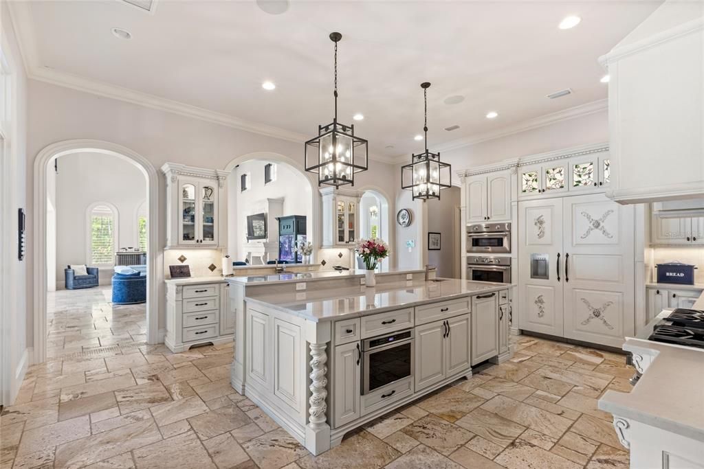 Image 18 of property listing at 10151 ENCHANTED OAK DRIVE, Golden Oak, FL 32836