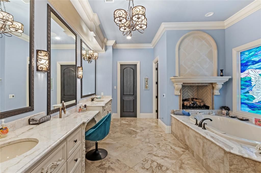 Image 36 of property listing at 10151 ENCHANTED OAK DRIVE, Golden Oak, FL 32836