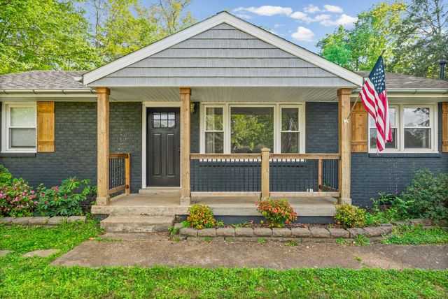 16 Donelson Dr, Clarksville, TN 37042