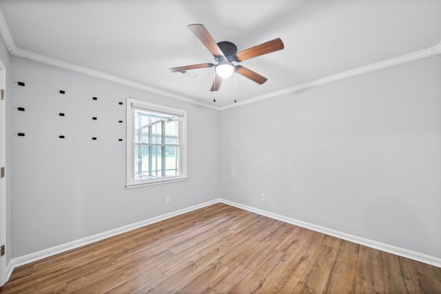 16 Donelson Dr, Clarksville, TN 37042