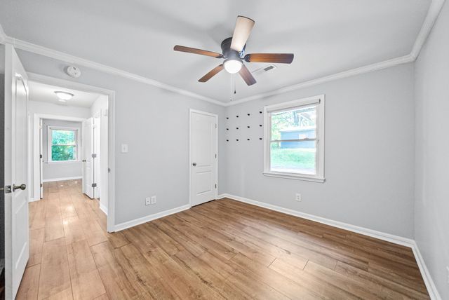 16 Donelson Dr, Clarksville, TN 37042