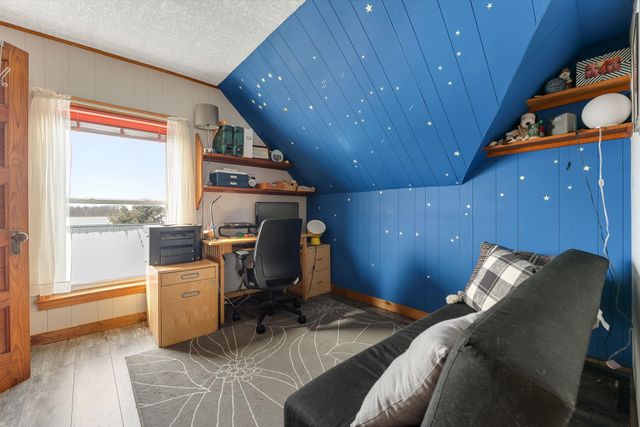 247 US Route 2, Grand Isle, VT 05458