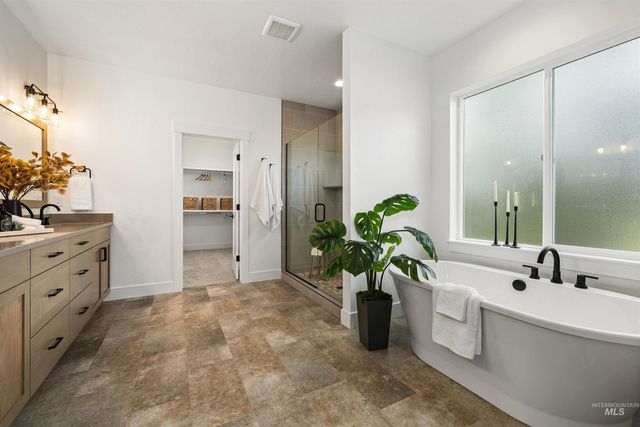 611 N Hiltonhead Way, Eagle, ID 83616