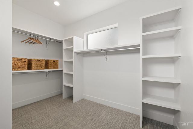 611 N Hiltonhead Way, Eagle, ID 83616