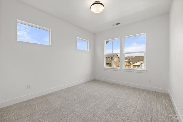 611 N Hiltonhead Way, Eagle, ID 83616