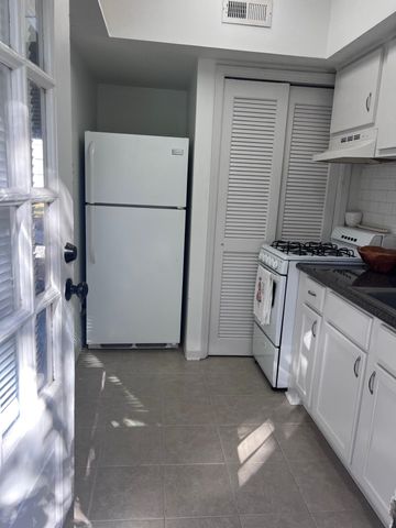 585 E PARKWAY PKY S # 27, Memphis, TN 38104