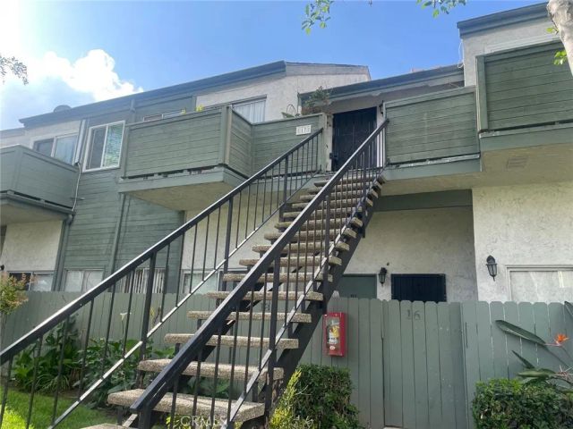 619 Bristol 17, Santa Ana, CA 92703