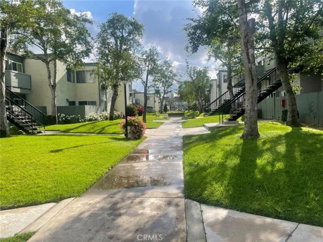 619 Bristol 17, Santa Ana, CA 92703
