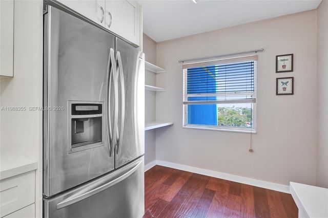 4001 Hillcrest Dr 817, Hollywood, FL 33021