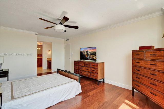 4001 Hillcrest Dr 817, Hollywood, FL 33021