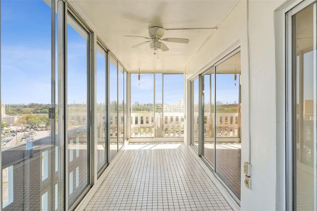 4001 Hillcrest Dr 817, Hollywood, FL 33021