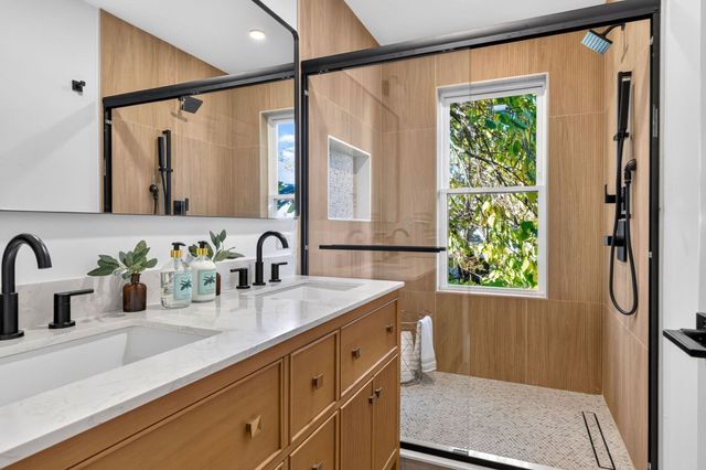 3 Fairlee St, Somerville, MA 02144