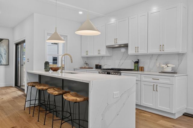 3 Fairlee St, Somerville, MA 02144