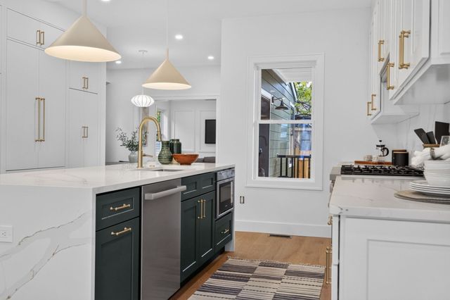 3 Fairlee St, Somerville, MA 02144