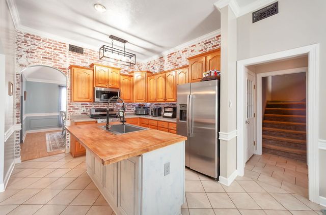 464 CARRINGTON AVE, Brighton, TN 38011