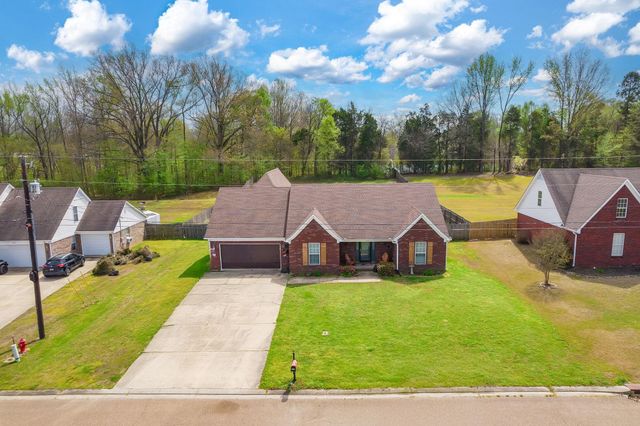 464 CARRINGTON AVE, Brighton, TN 38011