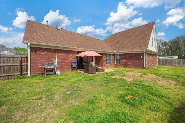 464 CARRINGTON AVE, Brighton, TN 38011