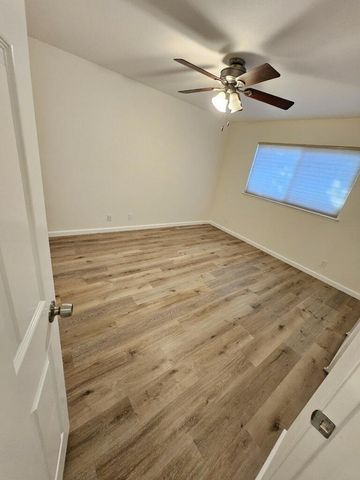 2007 Country Villa Dr, Auburn, CA 95603