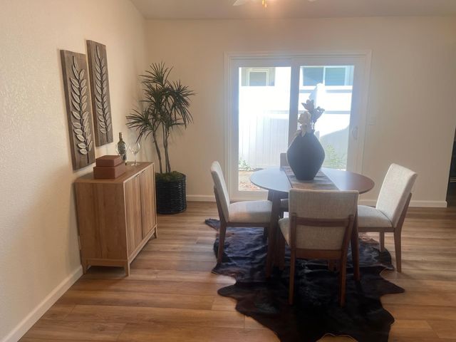 2007 Country Villa Dr, Auburn, CA 95603