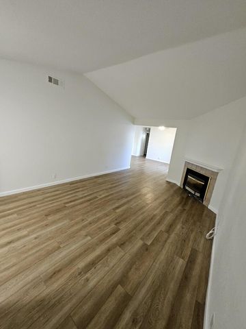 2007 Country Villa Dr, Auburn, CA 95603