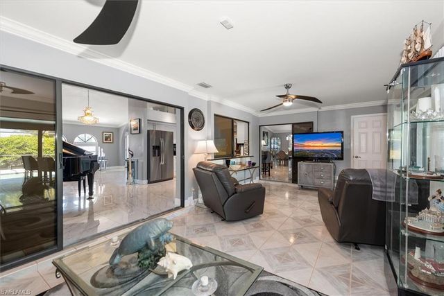 619 SE 22nd ST, Cape Coral, FL 33990