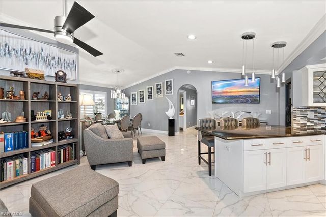 619 SE 22nd ST, Cape Coral, FL 33990