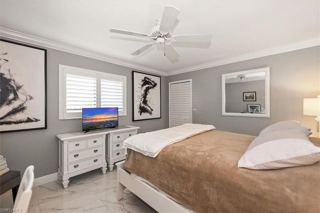 619 SE 22nd ST, Cape Coral, FL 33990