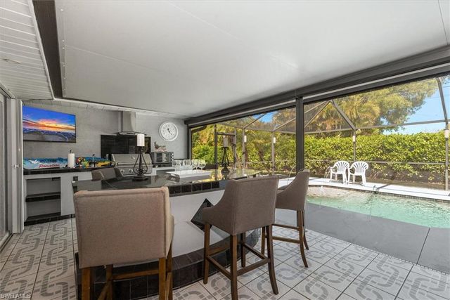 619 SE 22nd ST, Cape Coral, FL 33990