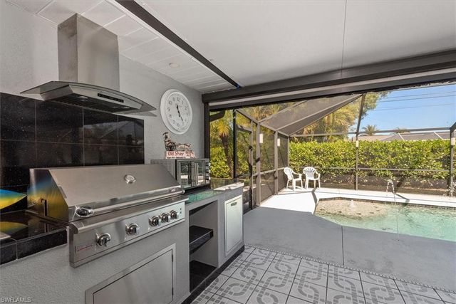 619 SE 22nd ST, Cape Coral, FL 33990