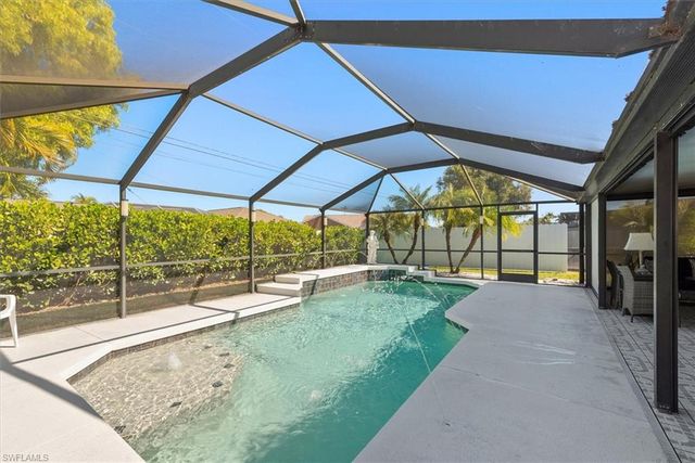 619 SE 22nd ST, Cape Coral, FL 33990