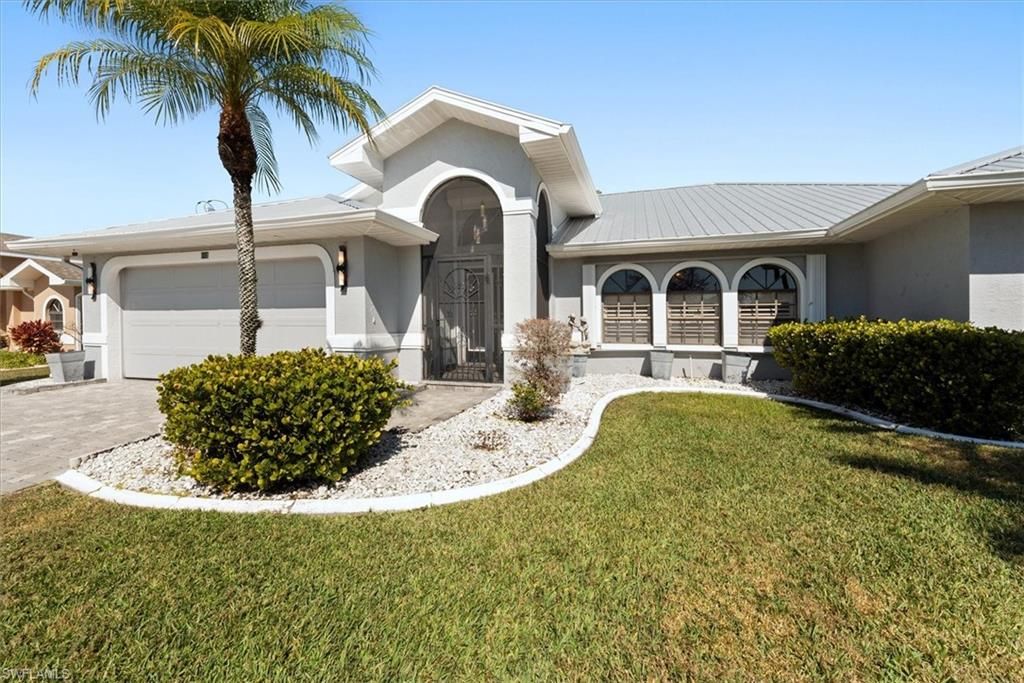 619 SE 22nd ST, Cape Coral, FL 33990