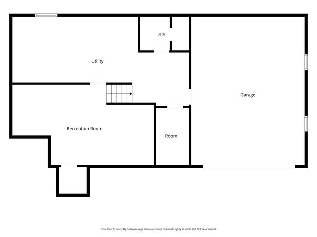 2750 Oxford Street N, Roseville, MN 55113