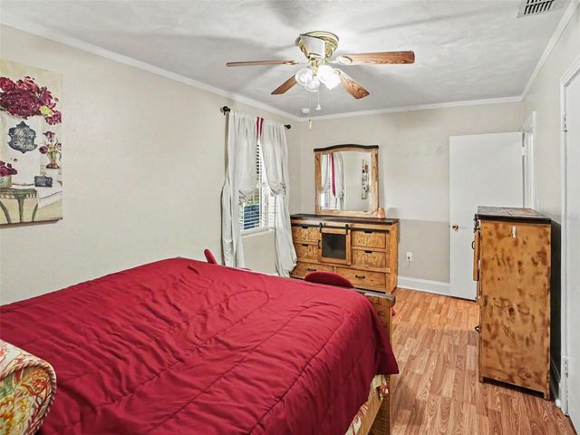 315 W 11TH AVENUE, Mount Dora, FL 32757