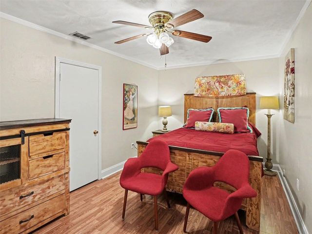 315 W 11TH AVENUE, Mount Dora, FL 32757