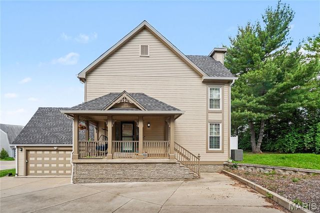 5522 Bourbeuse Common 4, Weldon Spring, MO 63304