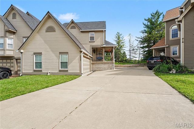 5522 Bourbeuse Common 4, Weldon Spring, MO 63304