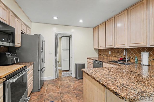 5522 Bourbeuse Common 4, Weldon Spring, MO 63304