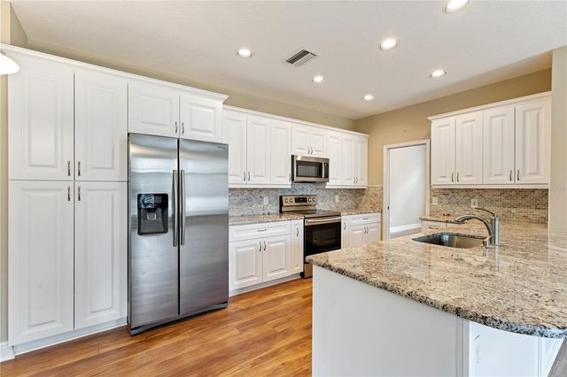 17918 HOLLY BROOK DRIVE, Tampa, FL 33647