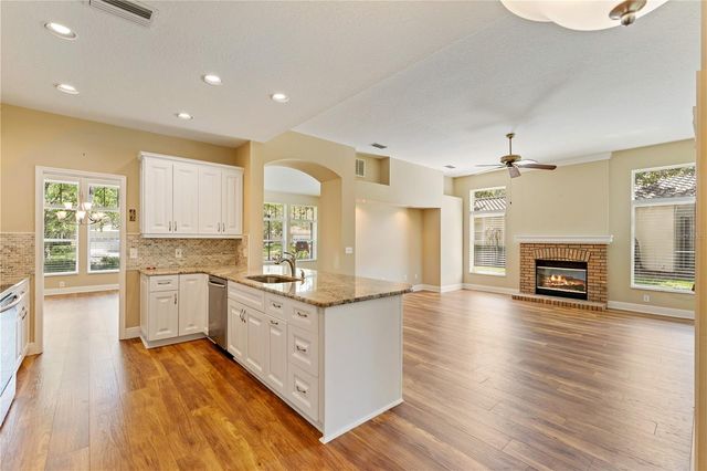 17918 HOLLY BROOK DRIVE, Tampa, FL 33647