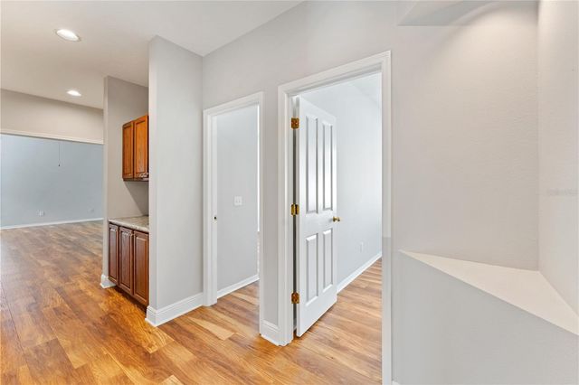 17918 HOLLY BROOK DRIVE, Tampa, FL 33647