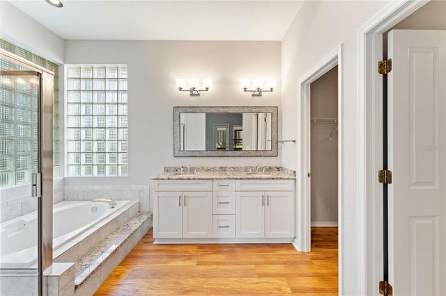 17918 HOLLY BROOK DRIVE, Tampa, FL 33647