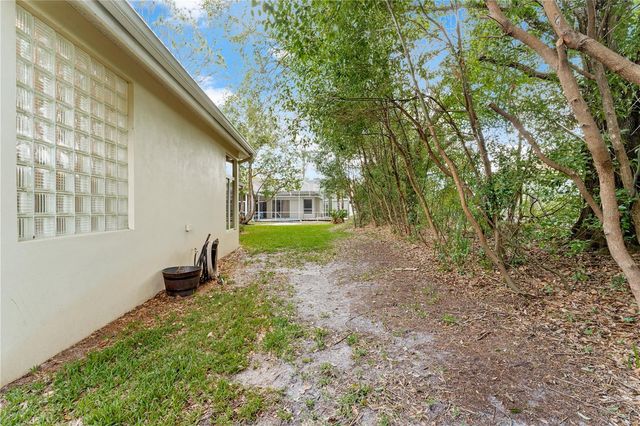 17918 HOLLY BROOK DRIVE, Tampa, FL 33647