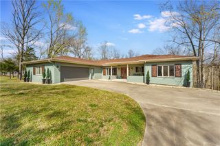 25 Huskins Circle, Bella Vista, AR 72715