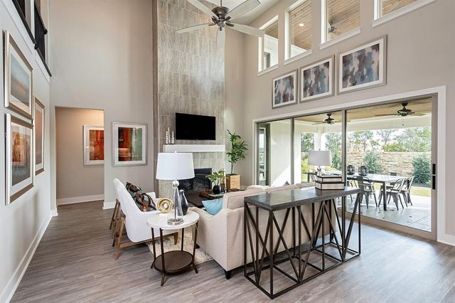18334 Magnolia Valley Lane, Richmond, TX 77406