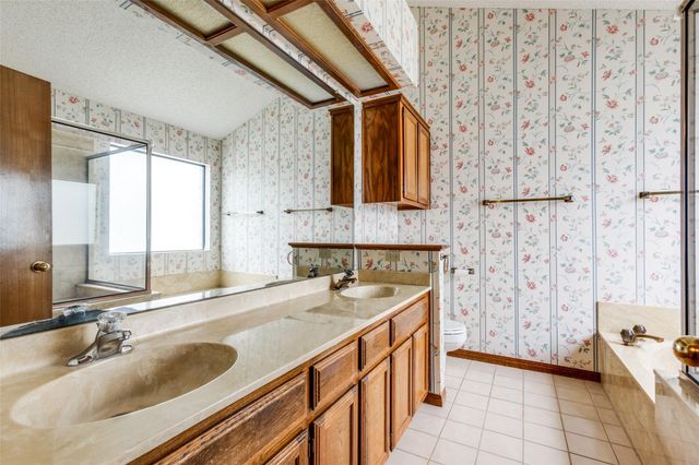 8810 Mariscal Canyon DR, Austin, TX 78759