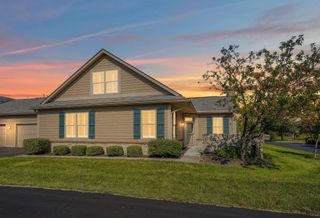 6566 Lakeview Circle, Canal Winchester, OH 43110